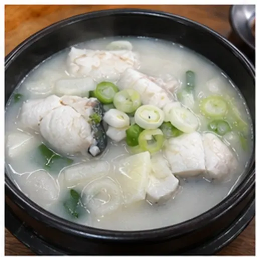 sopa de bacalao