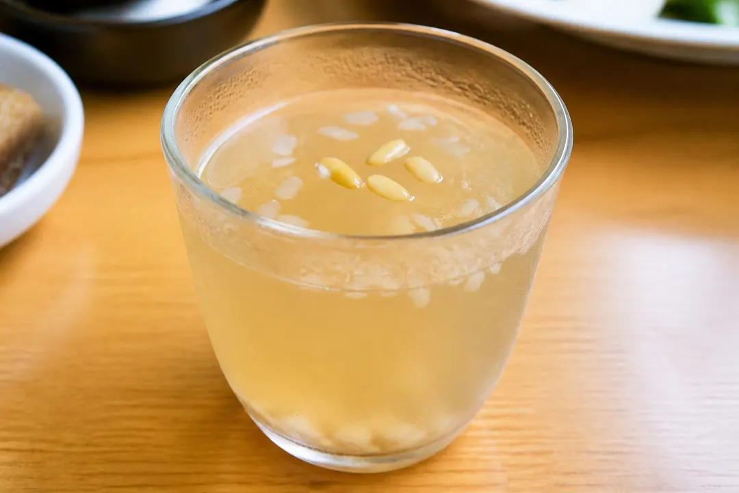 한국식으로 차린 식혜